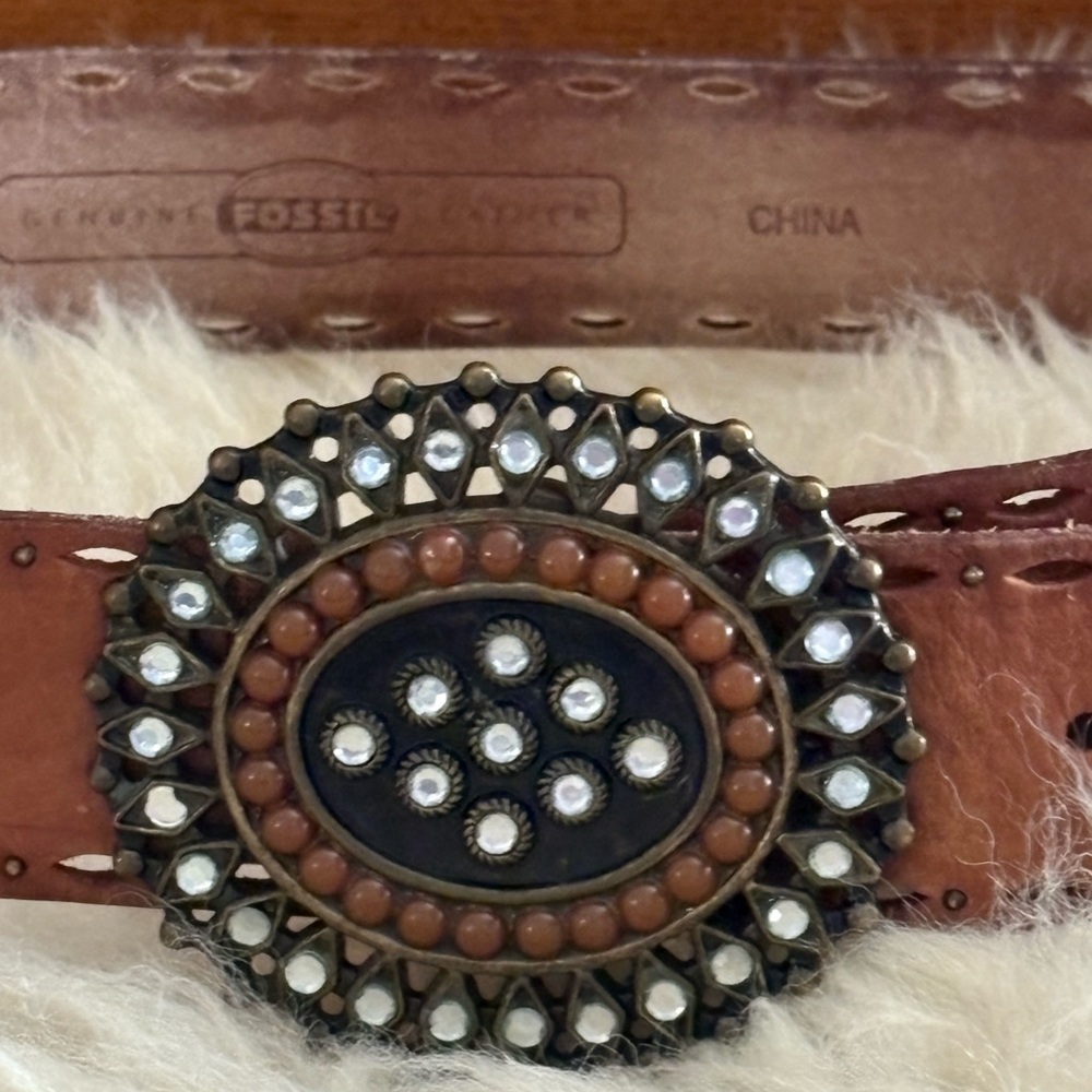 Fossil Brown Leather Belt with Oval Beaded Rhinestone Buckle - Picture 3 of 4